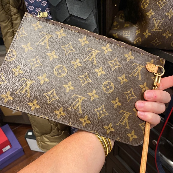 Authentic Louis Vuitton Pouch - Picture 6 of 7